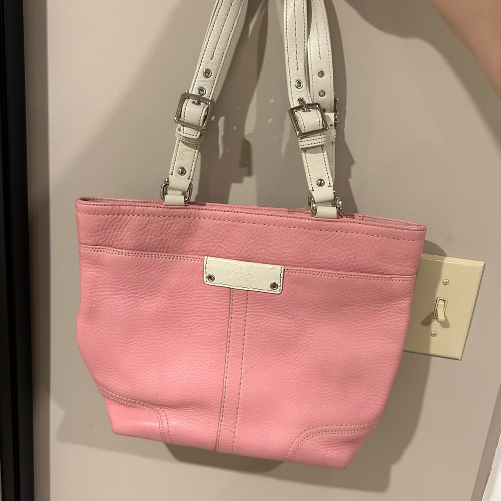 Coach Hampton Pink and White leather Tote Bag